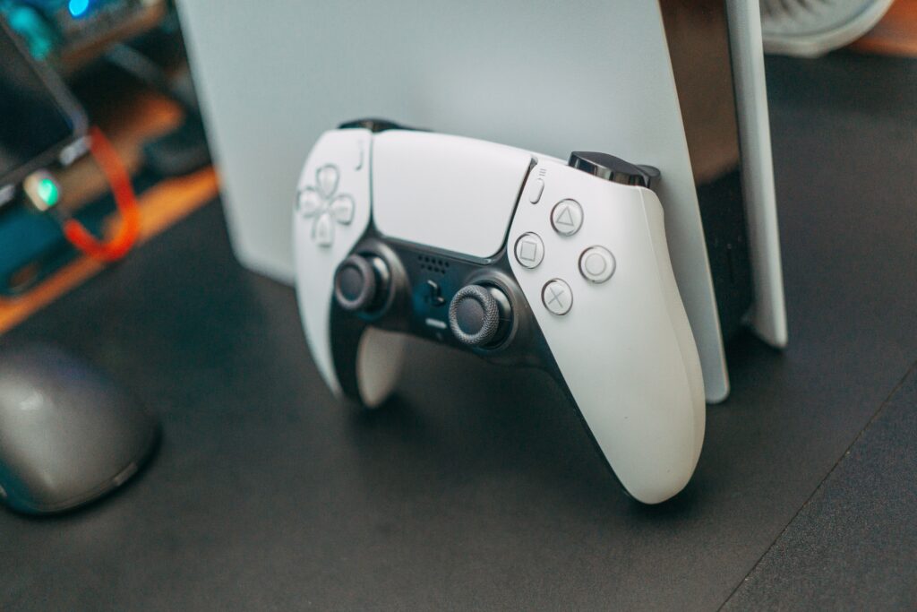 จอยพวงมาลัย PS5 เล่นเกมแข่งรถสมจริงแค่ไหน และต้องรู้อะไรก่อนซื้อ