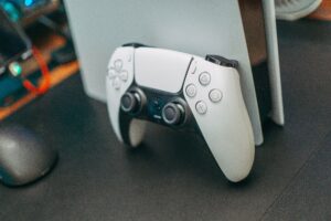 จอยพวงมาลัย PS5 เล่นเกมแข่งรถสมจริงแค่ไหน และต้องรู้อะไรก่อนซื้อ